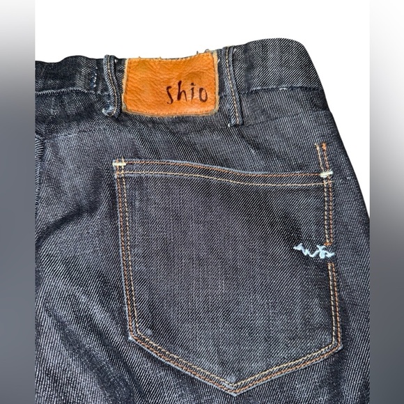 Shio Super Dark Wash Flared Jeans - Picture 3 of 5